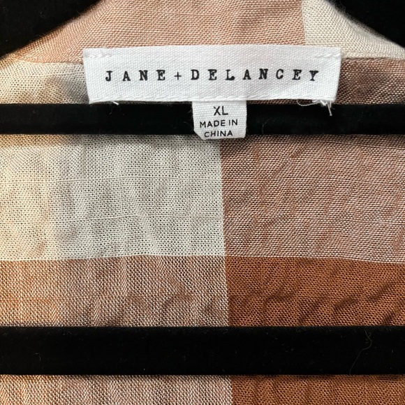 Jane & Delancey Blouse - Picture 4 of 5